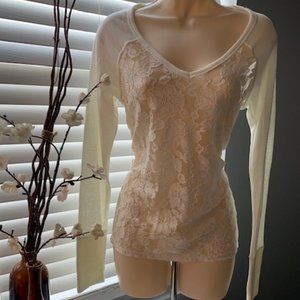 Aeropostale Front Lace Long sleeve *Brand New*